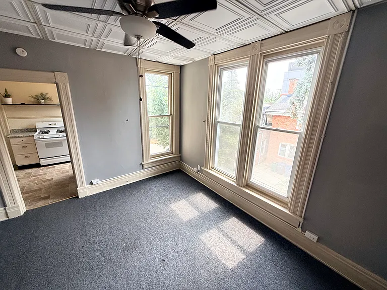 625 Niagara St #3 — Photo 6