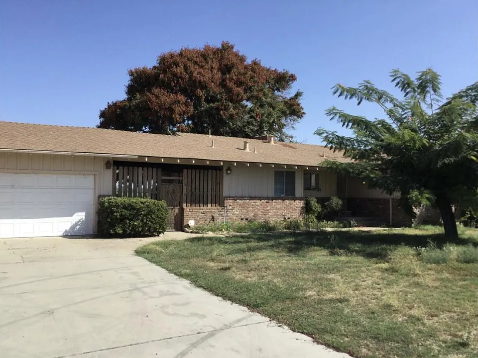 3131 W Main St