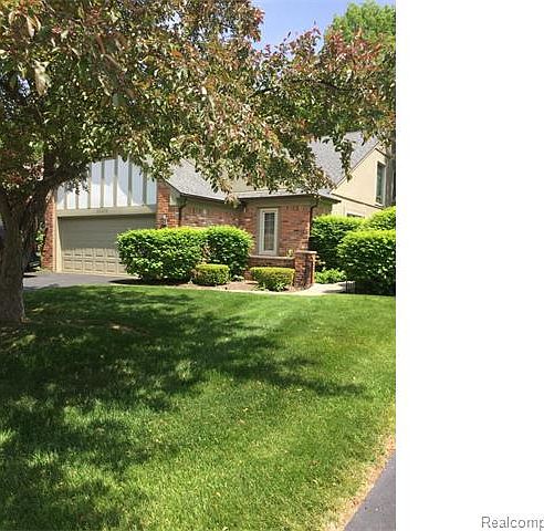 1st image of 30472 Ramblewood Club Dr #1