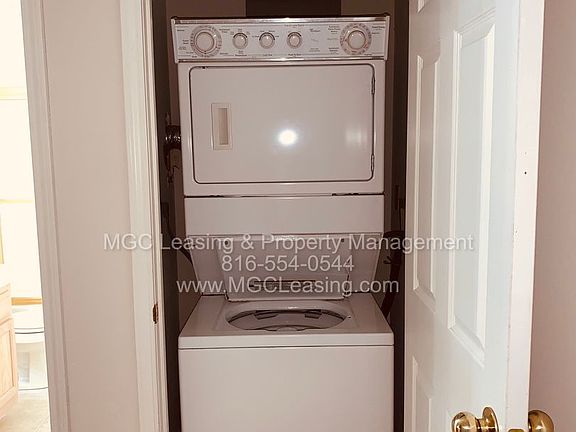 5th image of 4604 NE Whispering Winds Dr