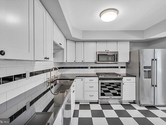 5th image of 438 Aldeberan Dr