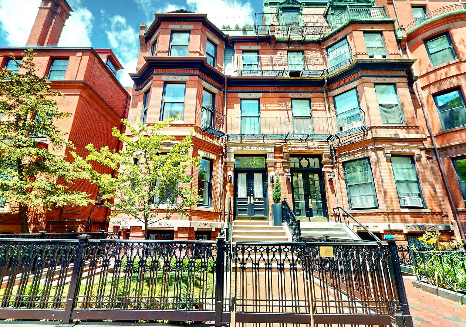 Nice 2 bed in Back Bay — Photo 2