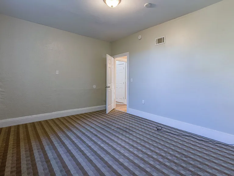 10 - 35 Mt Oliver — Photo 14