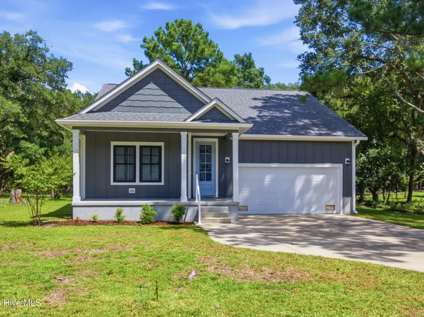 1207 Barkentine Drive, New Bern, NC 28560