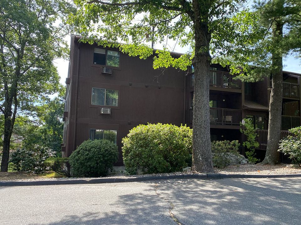 2nd image of 370 Sunderland Rd Unit 10