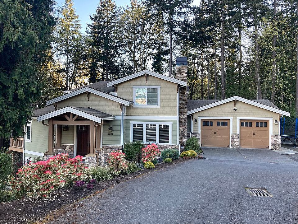 2nd image of 8811 NE 116th Pl