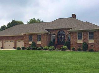 2716 Birdie Ln NE, Conover, NC 28613