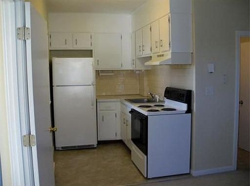 2nd image of 2 Sawyer Pl #1