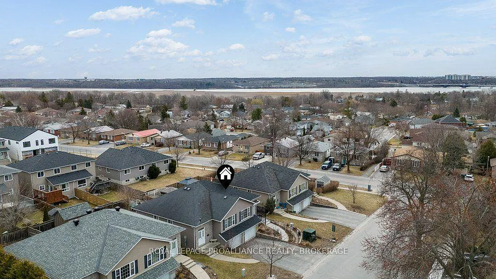 4 bed, $2,800 — Photo 3