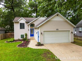 2651 Wyoming Ave SW, Wyoming, MI 49519