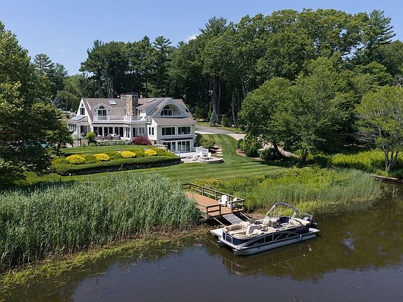 3rd image of 112 River Rd