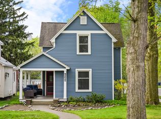 439 W 9th St, Traverse City, MI 49684