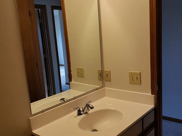 5742 Ryewyck Dr #3 — Photo 2