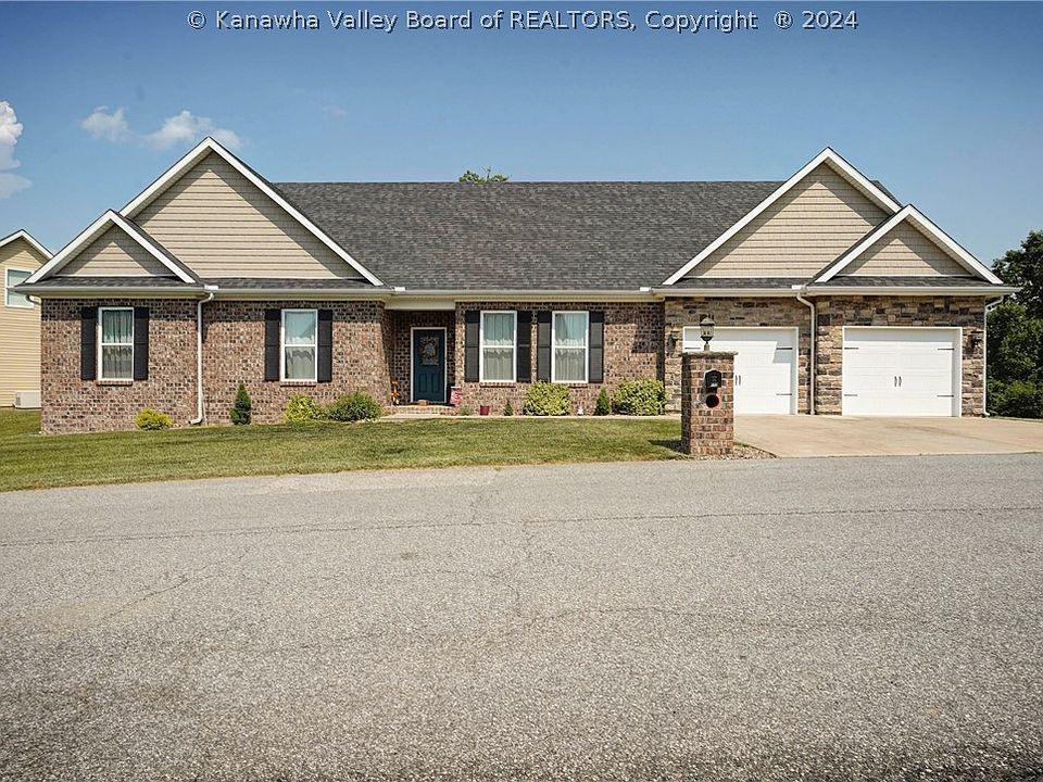 1st image of 555 Mountain Highland Rdg