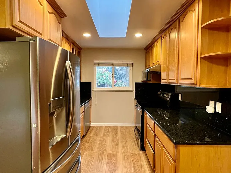 1550 Magpie Ln — Photo 8