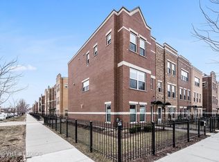 945 W 36th St, Chicago, IL 60609