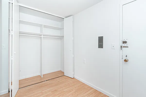 Rented by Modern Spaces | media 10