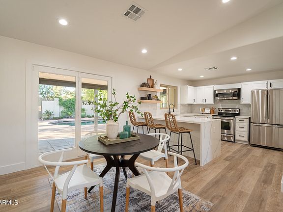 5th image of 3438 E CHARLESTON Avenue