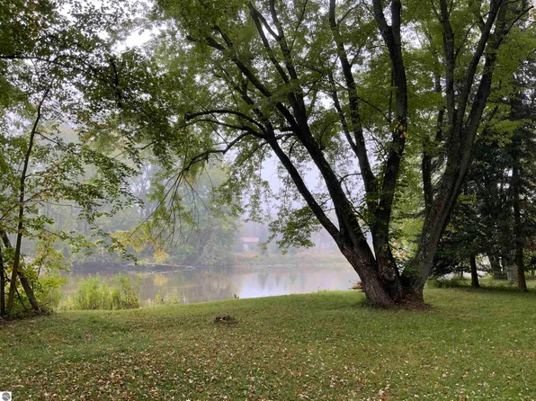 3400 Timberlane Dr, Evart, MI 49631