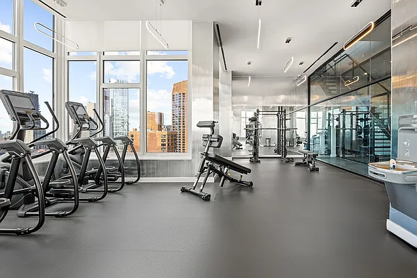 Rented by Kahen Properties | media 28