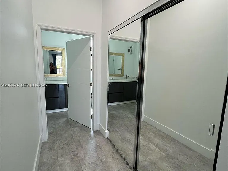 2342 McKinley St #3 — Photo 10
