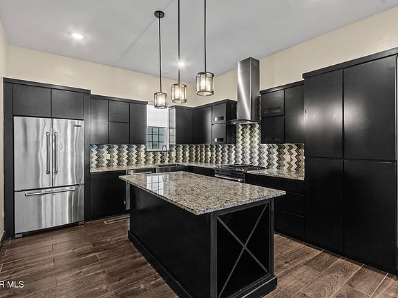 5th image of 461 Vin Benicarlo Pl