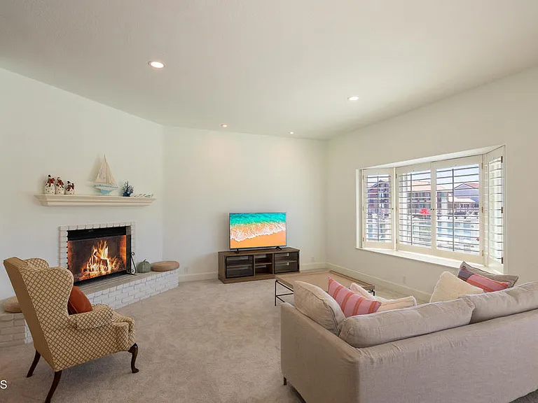2411 Monaco Dr — Photo 4