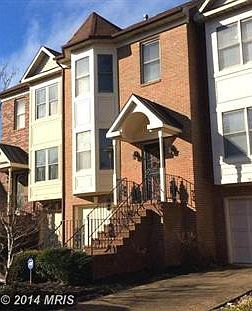 3rd image of 903 Shaw Ct