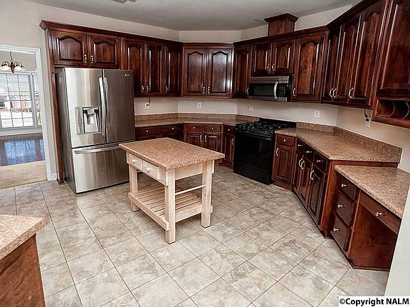 5th image of 104 Tidwell Dr