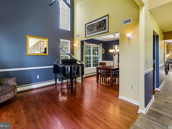2nd image of 9 Orchard Ave