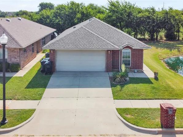 12616 Heritage Oaks Dr, Oklahoma City, OK 73120