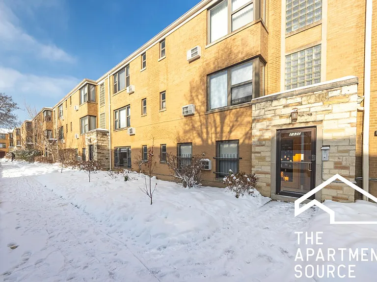 7326 N Ridge Ave #1W — Photo 11
