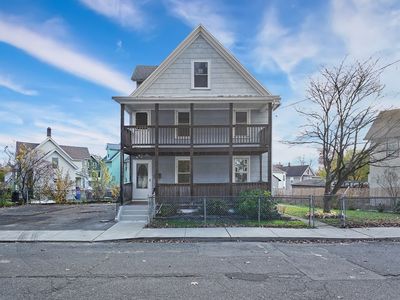 12 Temple St, Holyoke, MA, 01040