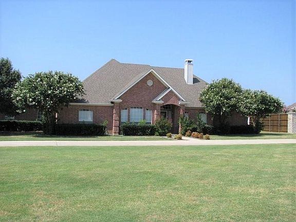2nd image of 1130 W Oaklawn Dr
