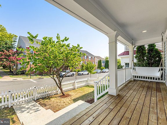 4th image of 42881 Nashua St