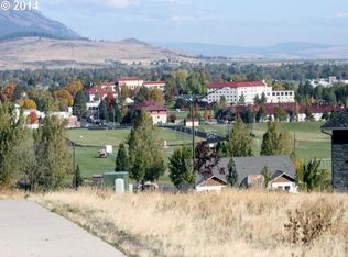 119 Ridge Dr, La Grande, OR 97850