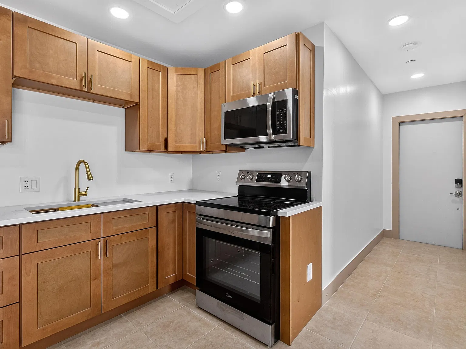 2 bed, 1.0 bath, 800 sqft, $2,600 — Photo 4