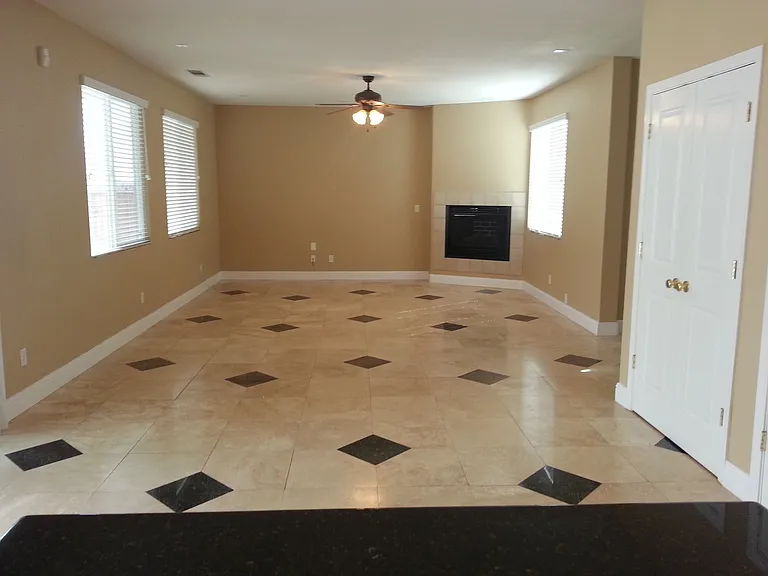 5421 Prewett Ranch Dr — Photo 5