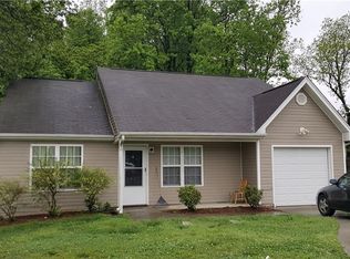 2807 Pleasant Garden Rd, Greensboro, NC 27406