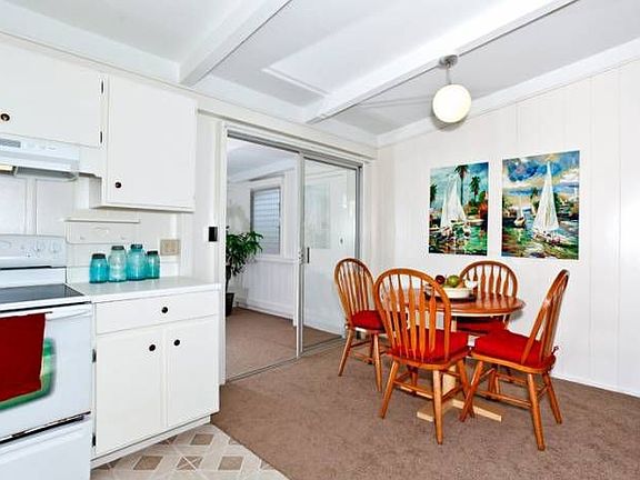 Kitchen & Dining