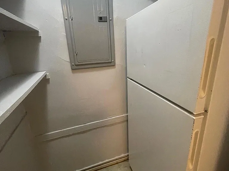 57 Summer St — Photo 10