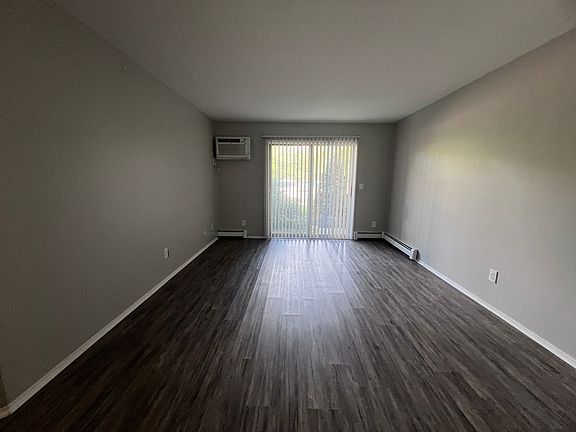 5th image of 517 Donna Dr NW #0