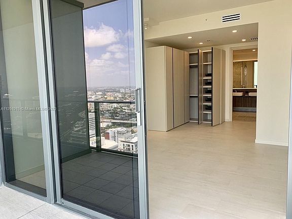 5th image of 1000 Brickell Plz #Penthouse 5306