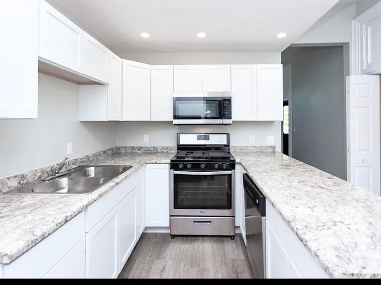 635-639 Oregon St — Photo 28