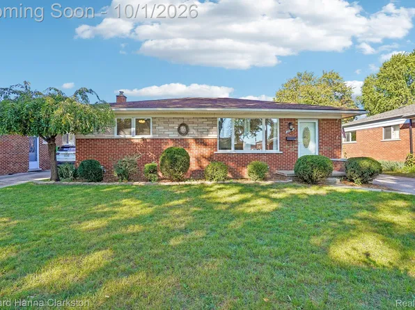 28723 Adler Dr, Warren, MI 48088