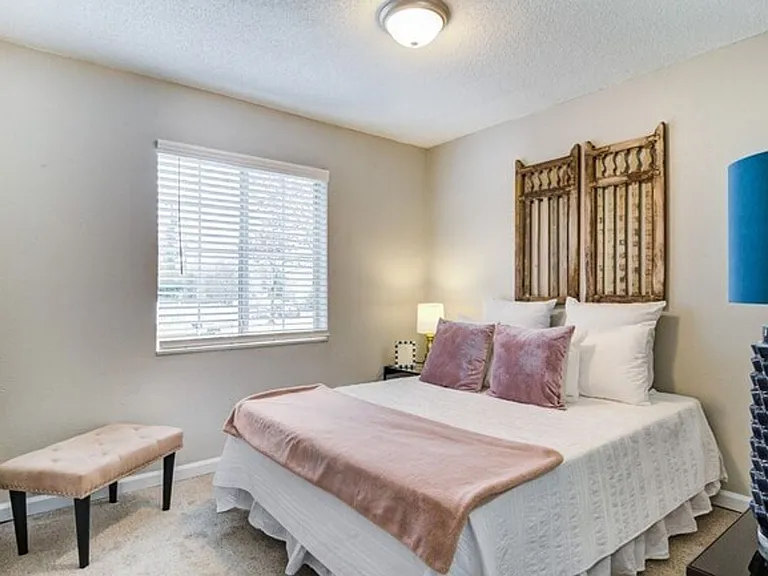 Stanton Yards 1, 2 & 3 Bedroom Availability — Photo 12