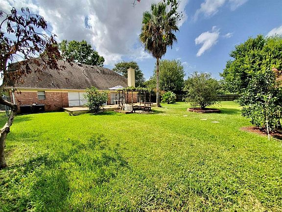 2nd image of 2202 Saradon Dr