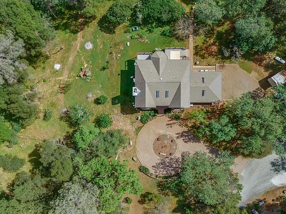 5th image of 23121 Columbia Vista Dr