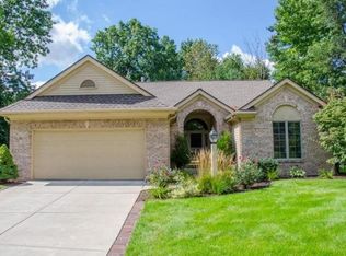 1221 Foxglove Ct, Mishawaka, IN 46545