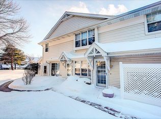 6010 S Crosswinds Dr UNIT 8, Cudahy, WI 53110